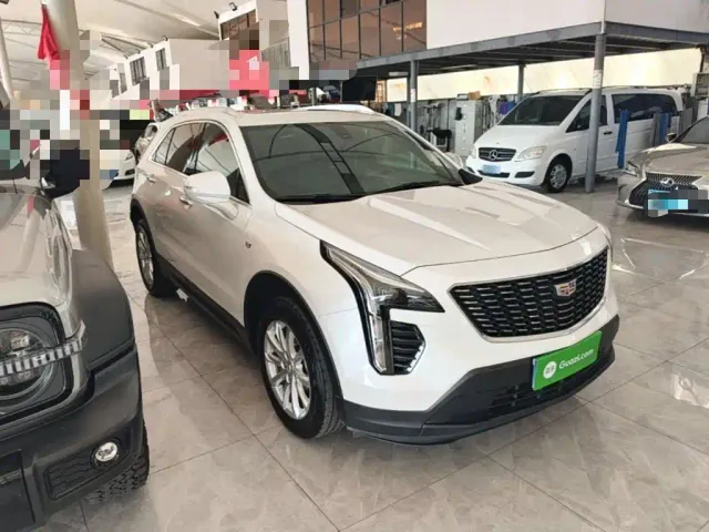 Cadillac XT4 — Фото автомобиля 3