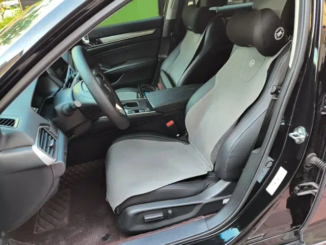 Honda Accord — Фото автомобиля 11