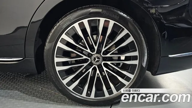 Mercedes-Benz S-Class — Фото автомобиля 17