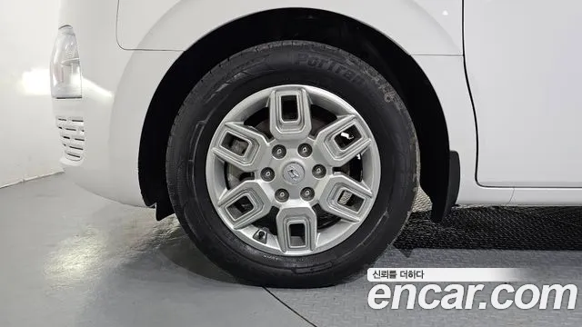 Hyundai Staria Staria L3.5 Карго 5 мест — Фото автомобиля 5