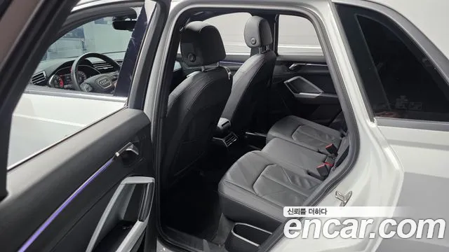 Audi Q3 40 TFSI quattro Premium — Фото автомобиля 11