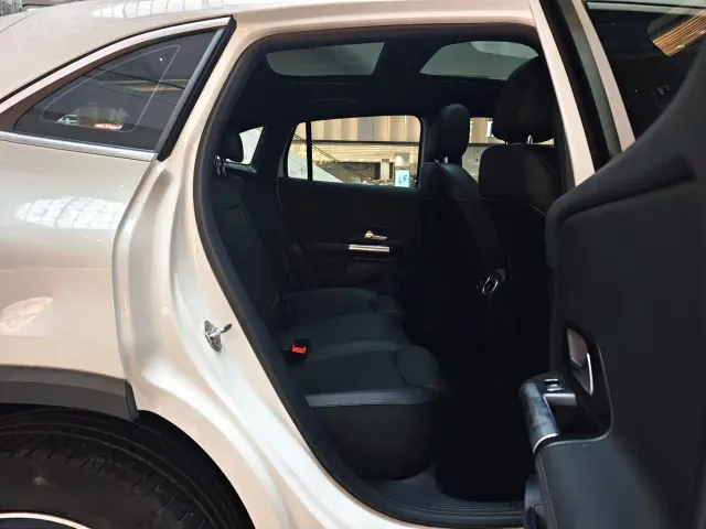 Mercedes-Benz GLA-Class — Фото автомобиля 10