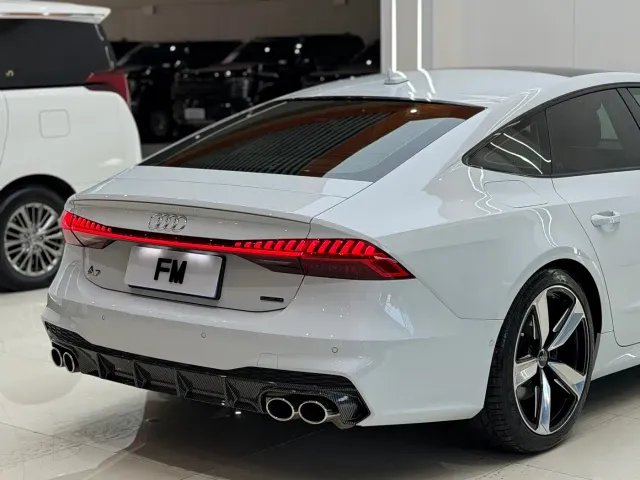 Audi A7 — Фото автомобиля 14