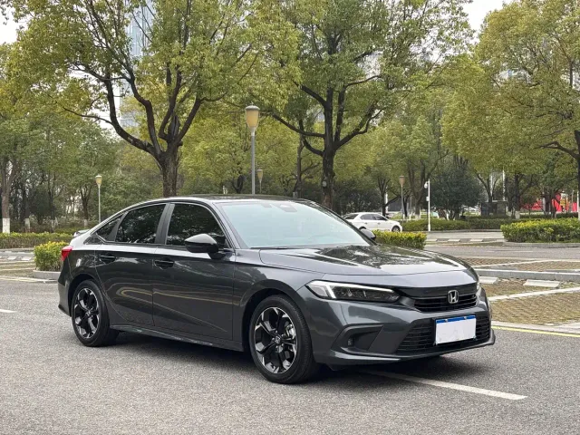 Honda Civic — Фото автомобиля 2