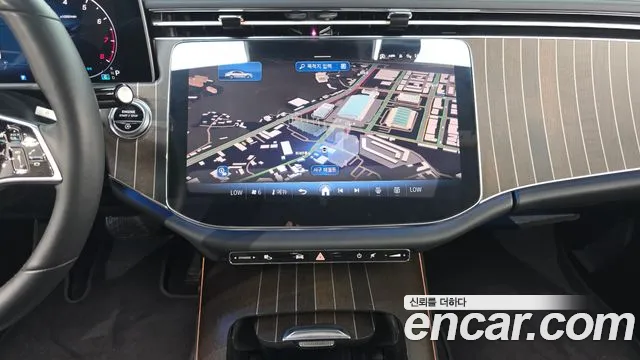 Mercedes-Benz E-Class E-класс W214 E300 4MATIC Exclusive — Фото автомобиля 14