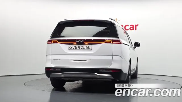 Kia Carnival 4th Gen — Фото автомобиля 4