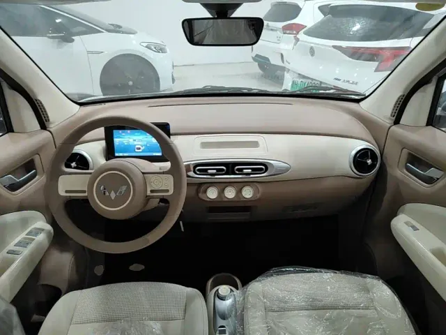 Wuling Hongguang Mini EV — Фото автомобиля 9