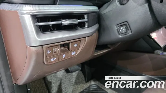 Hyundai Grandeur GN7 — Фото автомобиля 12