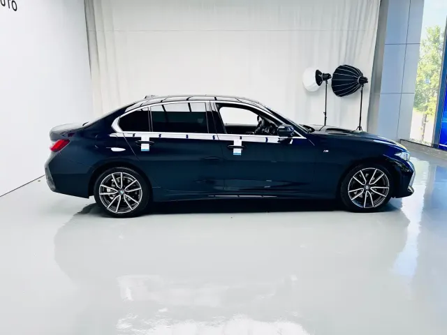 BMW BMW 3 Series 2023 320Li M Sport Package — Фото автомобиля 5