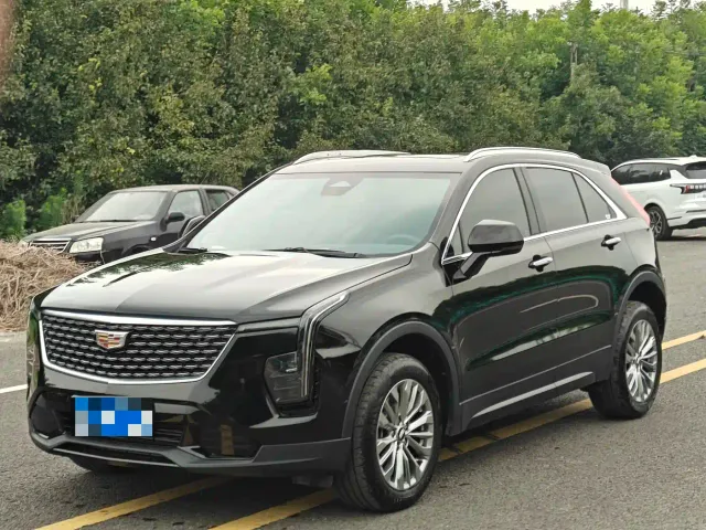 Фотография автомобиля — Cadillac XT4