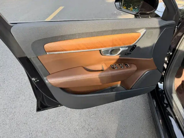 Volvo S90 — Фото автомобиля 6