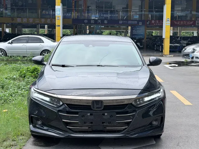 Honda Accord — Фото автомобиля 2