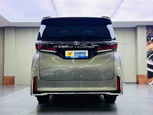 Toyota Vellfire — Фото автомобиля 5