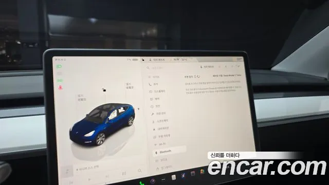 Tesla Model Y — Фото автомобиля 22