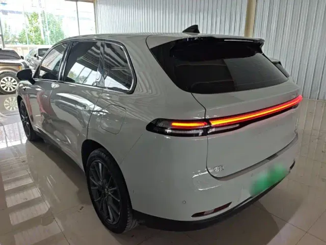 Leapmotor Leapmotor C10 2024 210 Smart Edition — Фото автомобиля 4