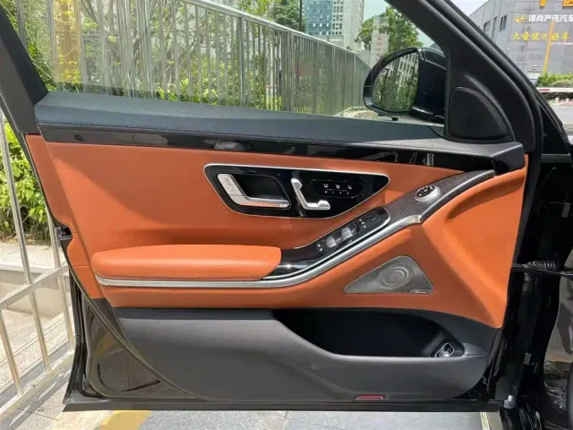 Mercedes-Benz S-Class — Фото автомобиля 10