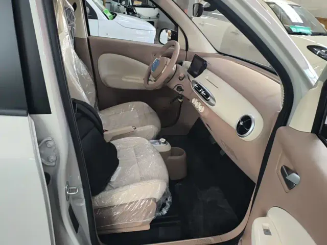 Wuling Hongguang Mini EV — Фото автомобиля 24