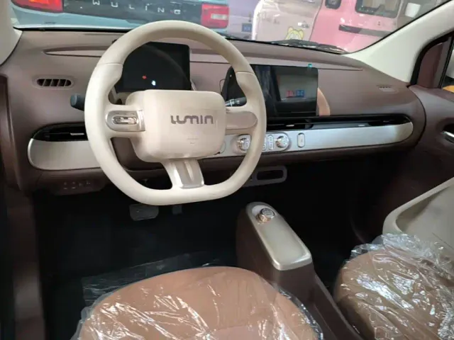 Changan Lumin — Фото автомобиля 9