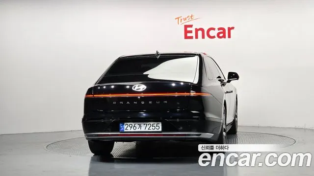 Hyundai Grandeur Grandeur (GN7) 2.5 Бензин 2WD — Фото автомобиля 4