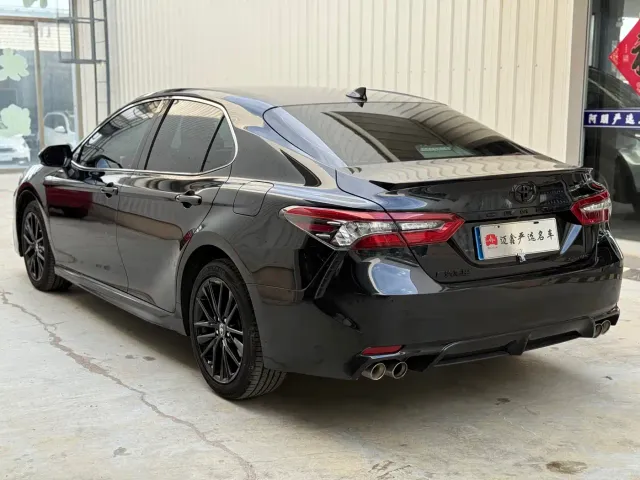 Toyota Camry — Фото автомобиля 5