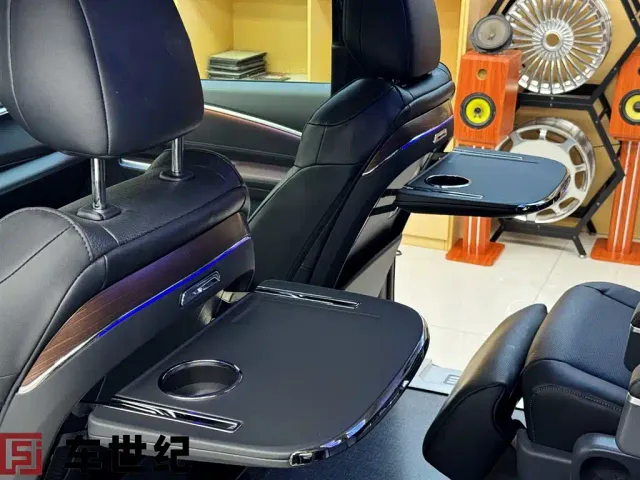 Toyota Granvia — Фото автомобиля 10