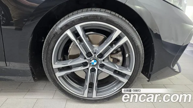 BMW 1 Series F40 — Фото автомобиля 6
