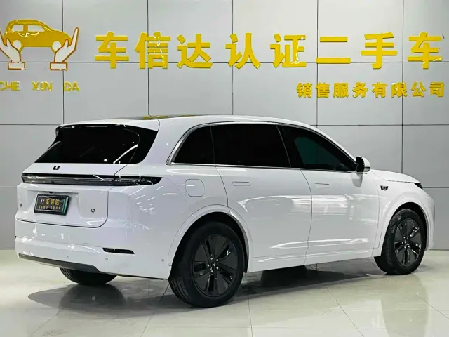 Li Auto L7 — Фото автомобиля 3