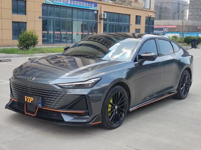 Фотография автомобиля — Changan UNI-V
