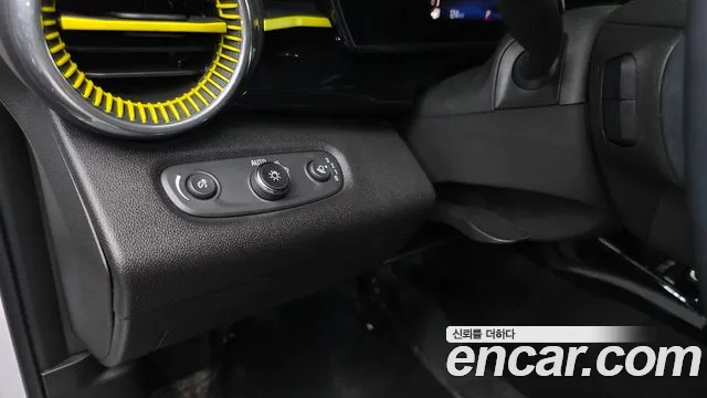 ChevroletGMDaewoo Trax Trax Кроссовер — Фото автомобиля 11