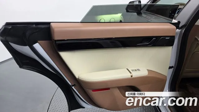 Hyundai Grandeur GN7 — Фото автомобиля 14
