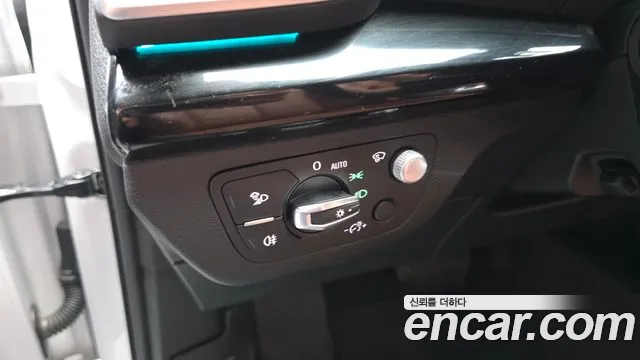 Audi Q5 45 TFSI quattro Premium — Фото автомобиля 27