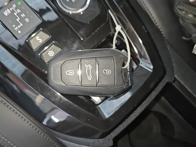 Peugeot 408 — Фото автомобиля 16