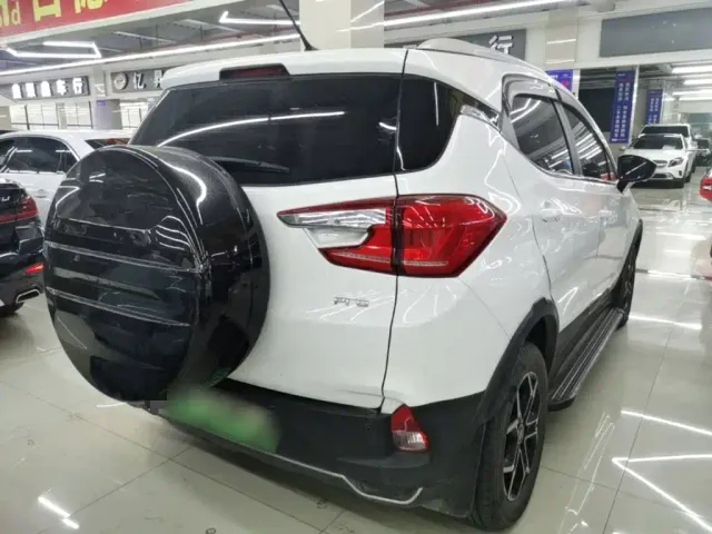 BYD Yuan Pro — Фото автомобиля 6