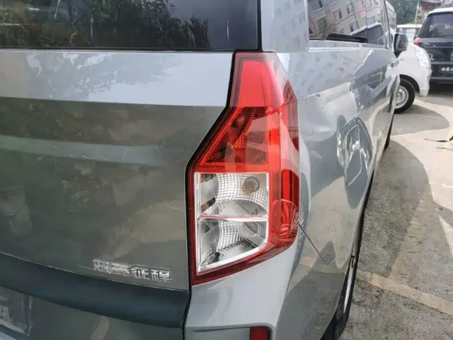 Wuling Zhengcheng — Фото автомобиля 7