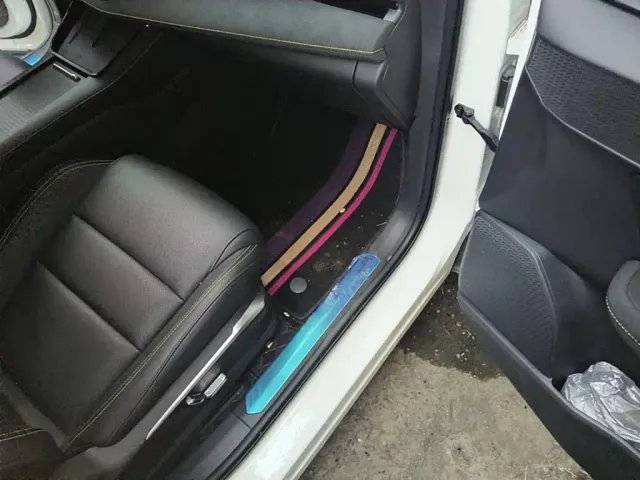 Lynk & Co 06 — Фото автомобиля 13