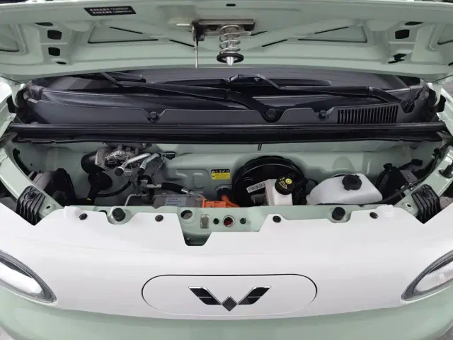 Wuling Hongguang Mini EV — Фото автомобиля 6
