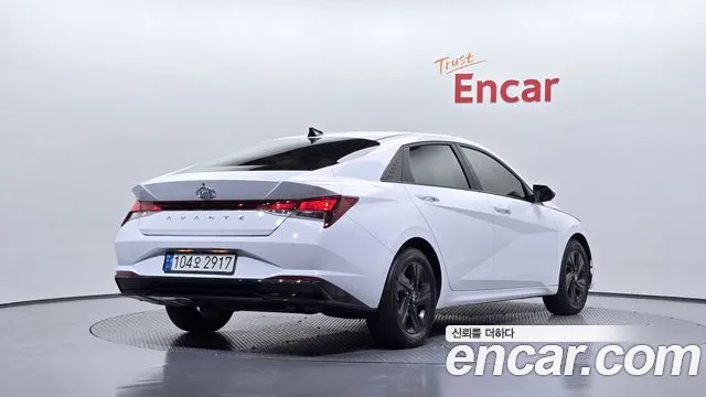 Hyundai Avante CN7 — Фото автомобиля 2