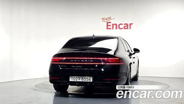 Genesis G90 — Фото автомобиля 3