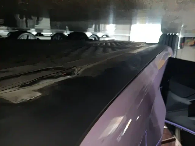 Tesla Model 3 — Фото автомобиля 21