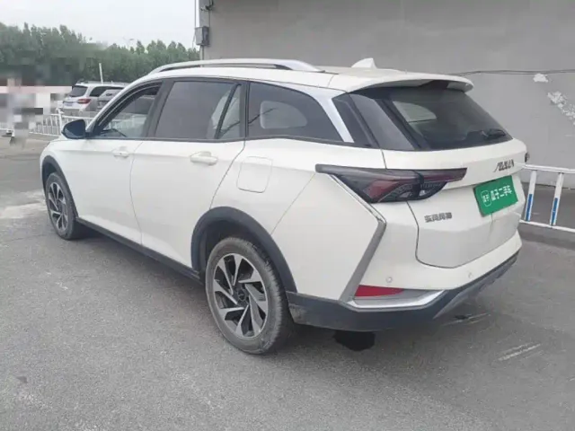 Dongfeng Yixuan GS — Фото автомобиля 4