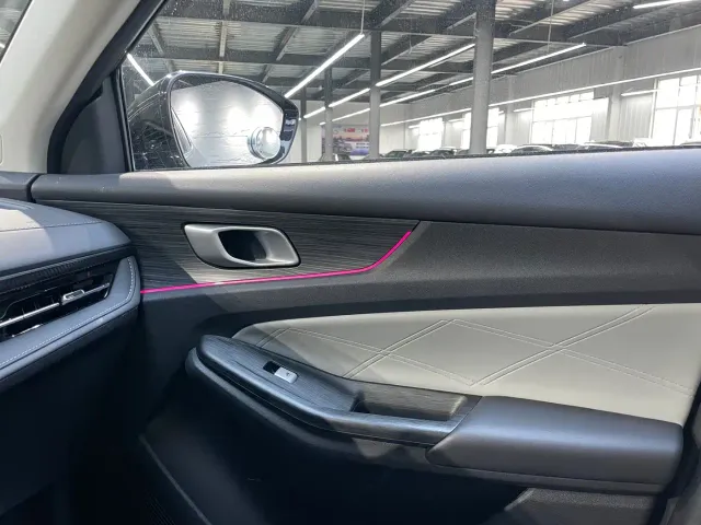 Changan Qiyuan Q05 — Фото автомобиля 12