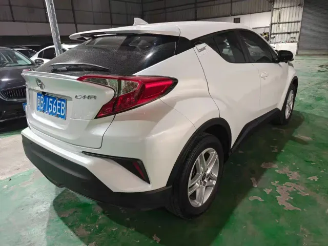 Toyota C-HR — Фото автомобиля 5