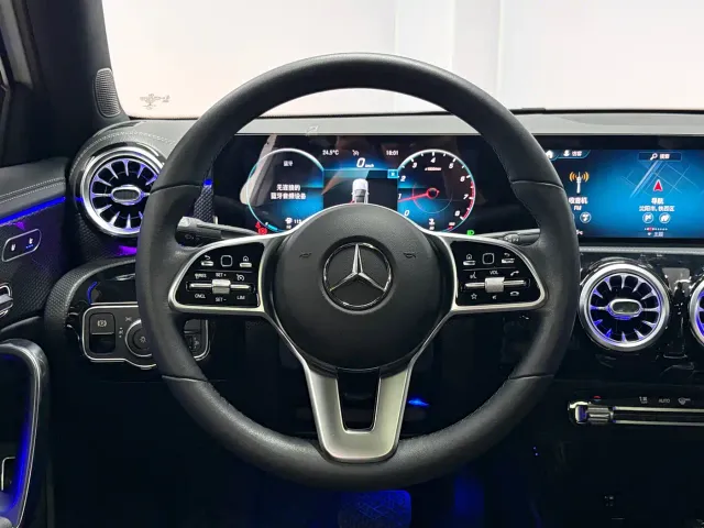 Mercedes-Benz A-Class — Фото автомобиля 8