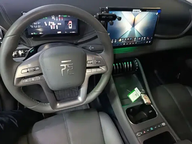 BYD Yuan PLUS — Фото автомобиля 9