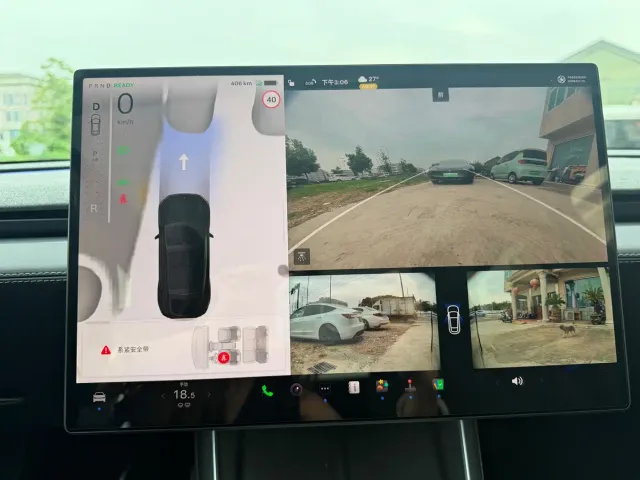 Tesla Model Y — Фото автомобиля 15