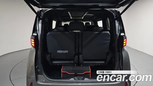 Toyota Alphard Generation 4 — Фото автомобиля 19