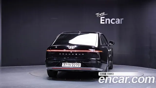 Hyundai Grandeur Grandeur (GN7) — Фото автомобиля 4