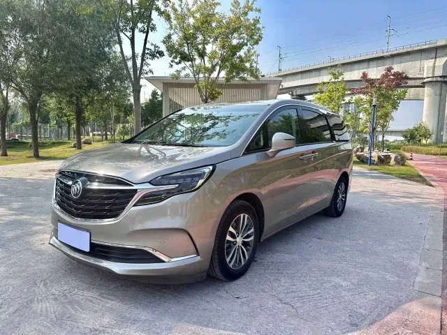 Фотография автомобиля — Buick GL8