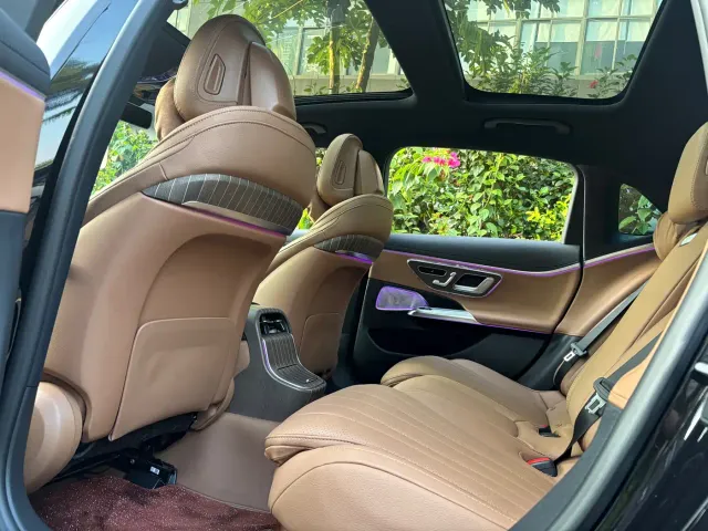 Mercedes-Benz E-Class — Фото автомобиля 15
