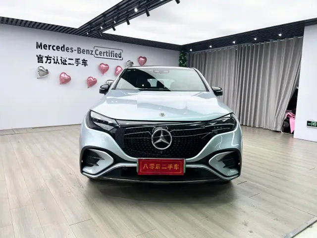 Mercedes-Benz EQE SUV — Фото автомобиля 2